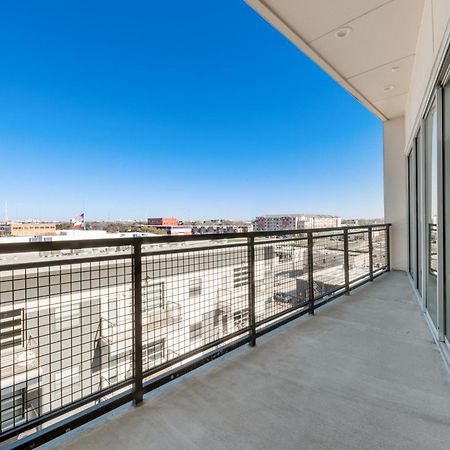 Snappy Loft Style 2Br I Gym I Parking I Workspace Dallas Exterior foto
